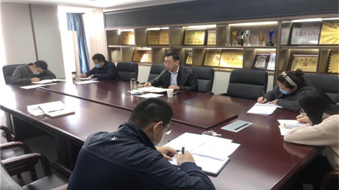 黨群工作部傳達學(xué)習(xí)公司一屆二次職代會、 經(jīng)營工作會會議精神