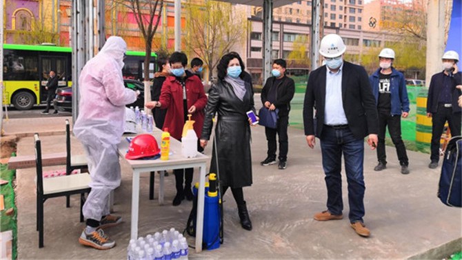 臨夏市縣級領(lǐng)導(dǎo)、工商聯(lián)主席一行調(diào)研百酈天香項目