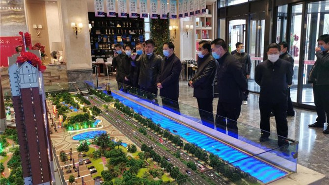 市、區(qū)領(lǐng)導(dǎo)蒞臨百酈灣視察項目小學(xué)建設(shè)情況