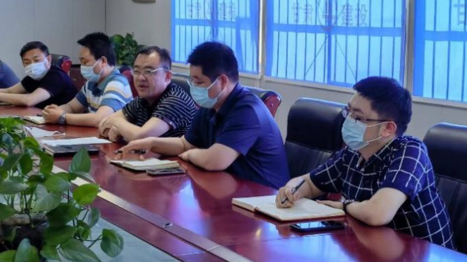 堅定信心戰(zhàn)疫情，同舟共濟筑防線